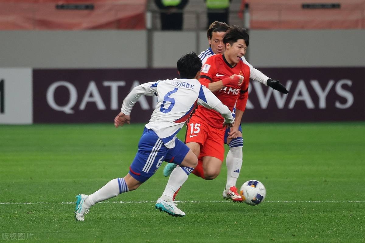 开云-关于离谱！今夜山东泰山备战欧篮联亚特兰大临场应变备战亚冠，上海海港清晨篮板制胜的信息